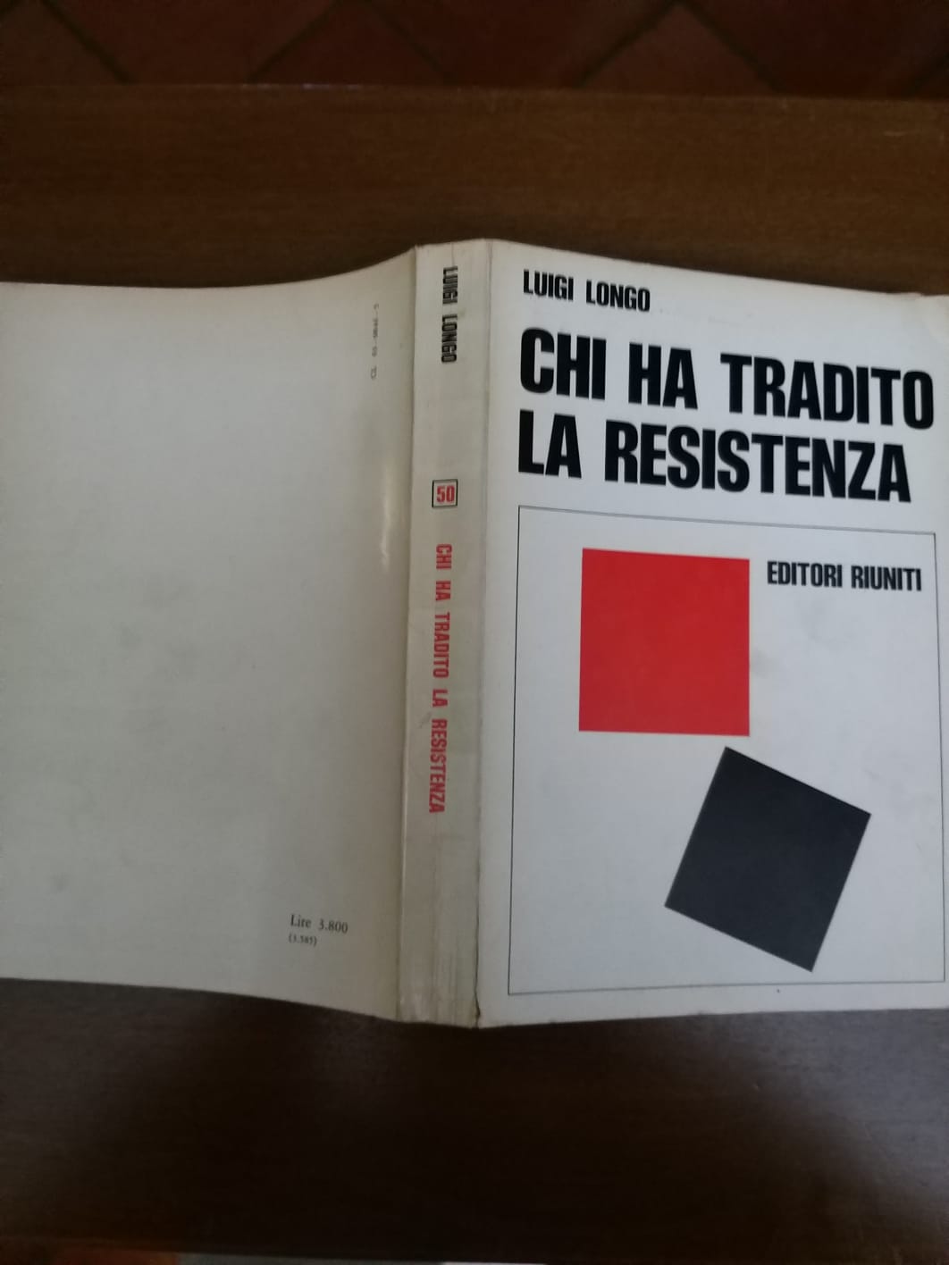 Chi ha tradito la resistenza - copertina