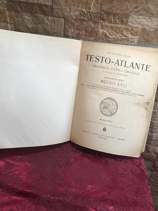 Testo - Atlante Medio Evo - copertina