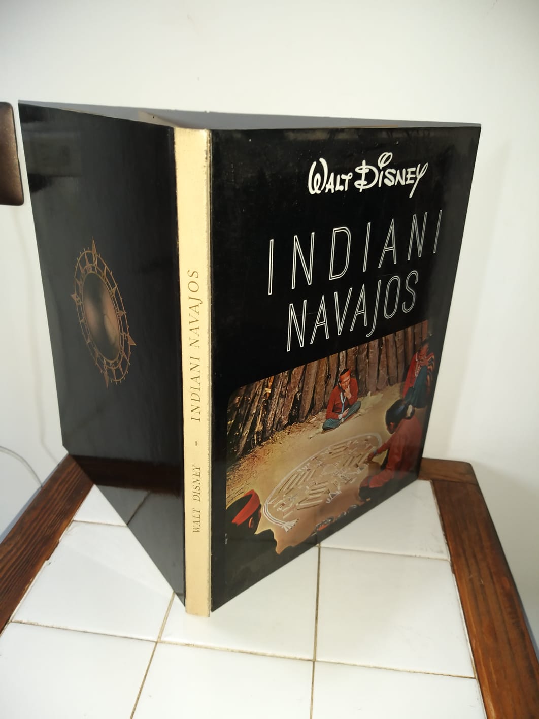Indiani Navajos Walt Disney - copertina