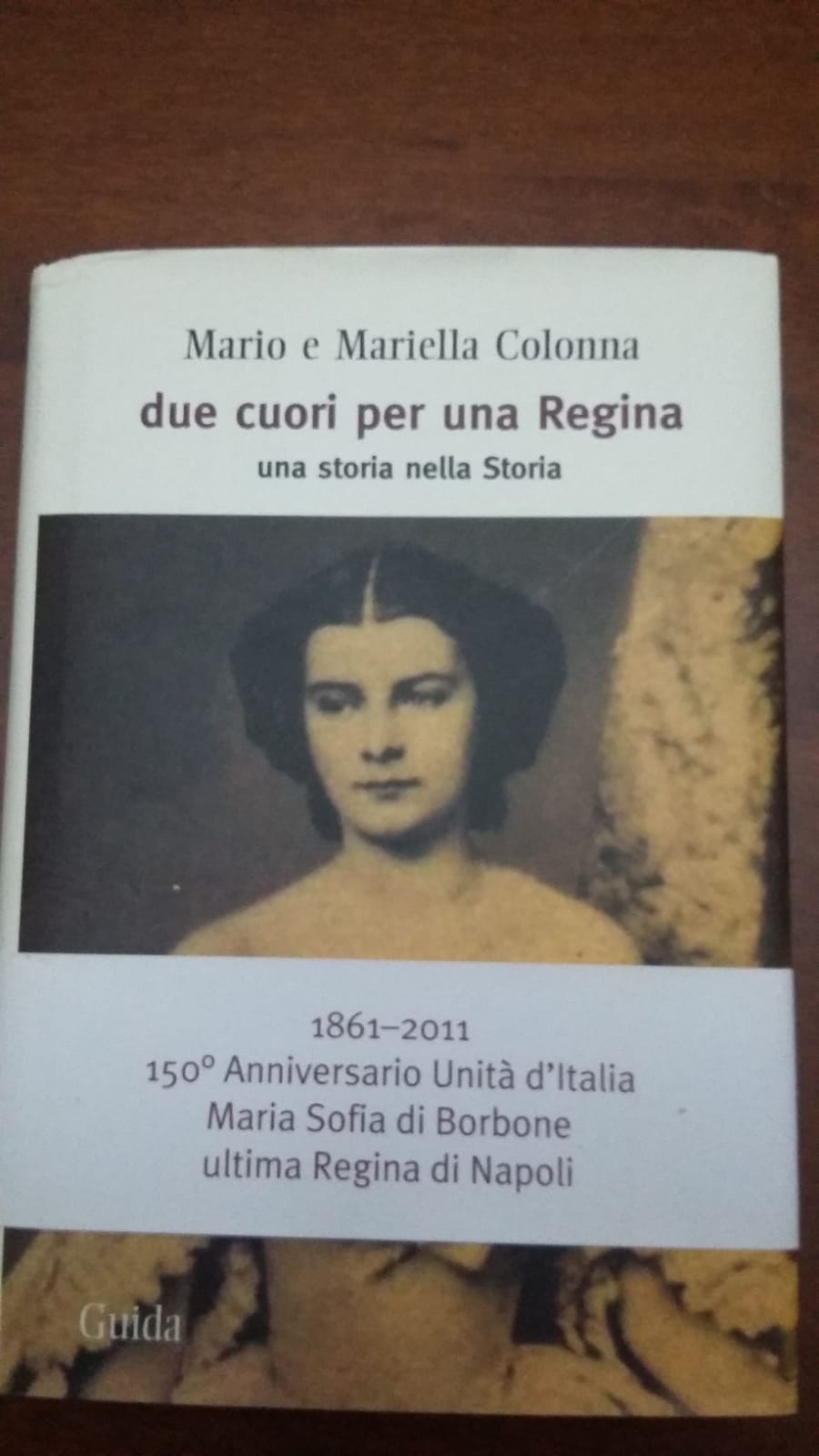 Due cuori per una regina. Una storia nella Storia - copertina