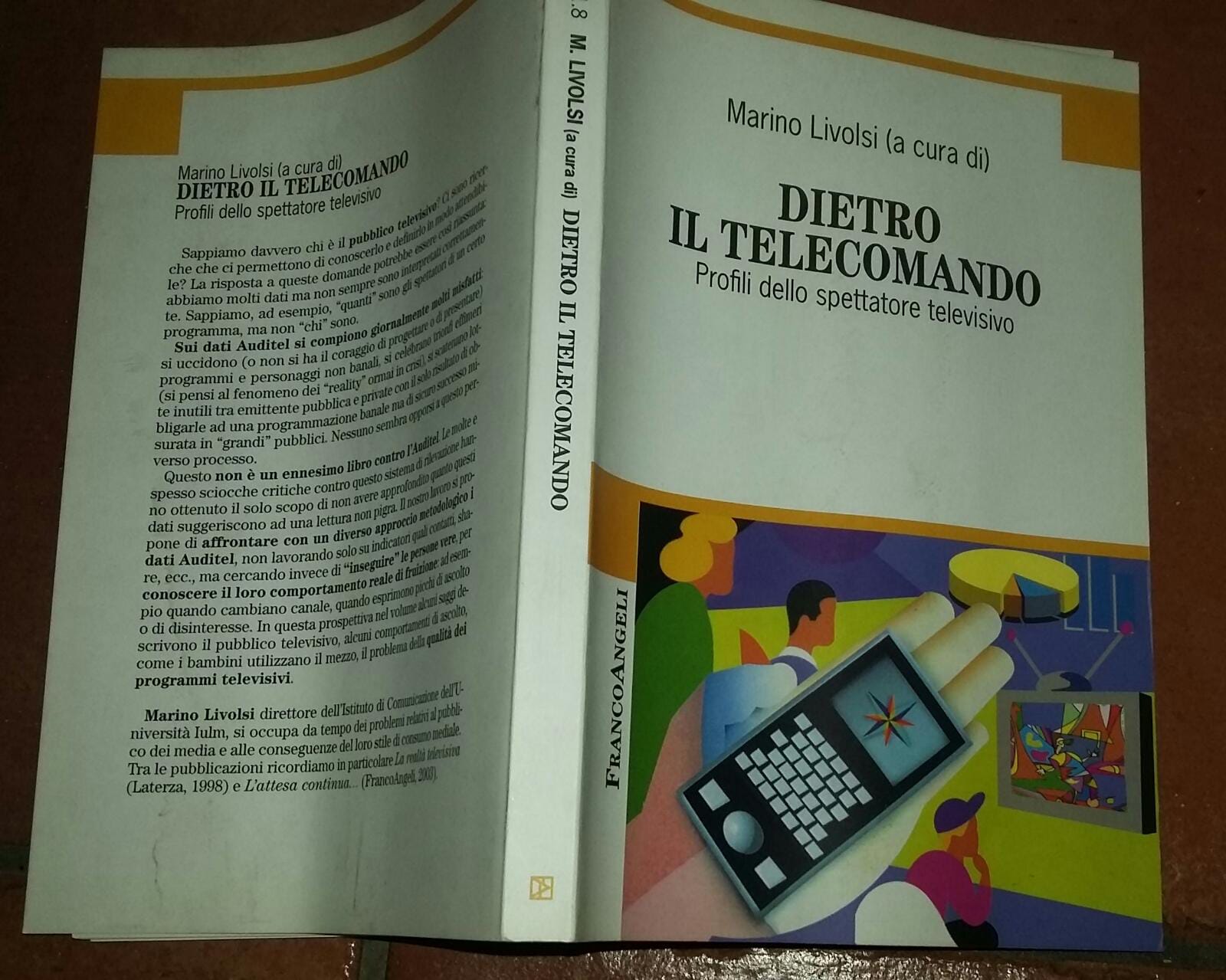 Dietro il telecomando: profili dello spettatore televisivo - copertina