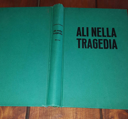 Ali nella tragedia - copertina