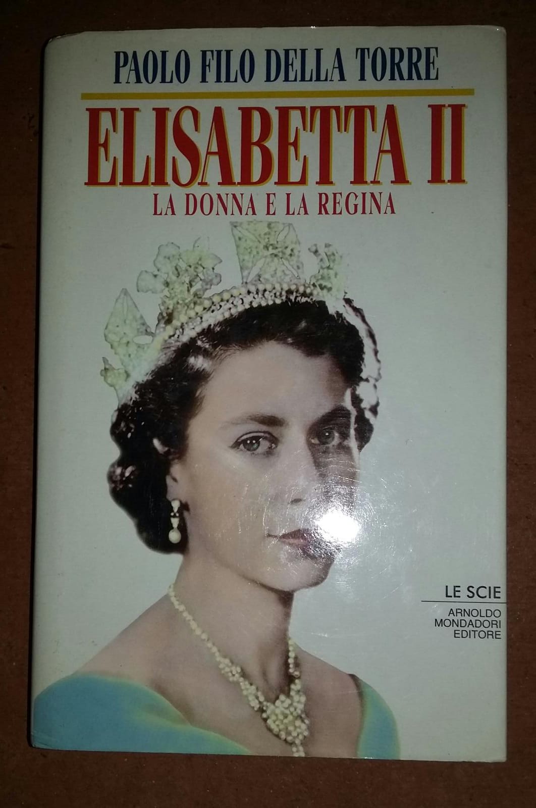 Elisabetta II. La donna e la regina - copertina