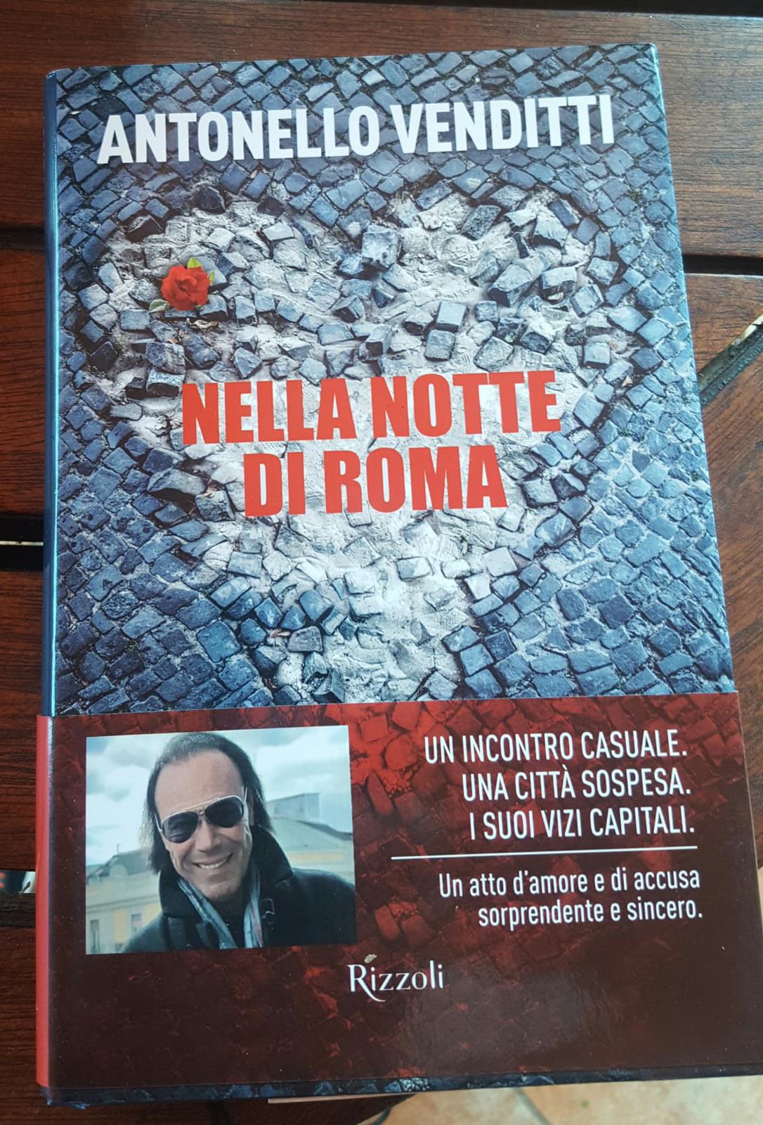 Nella notte di Roma. Un incontro casuale. Una città sospesa. I suoi vizi capitali - copertina