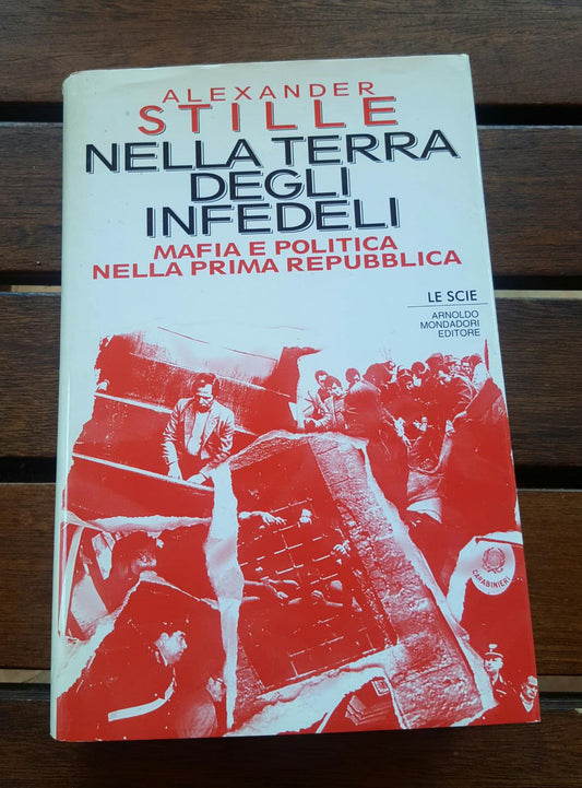 .Nella terra degli infedeli - copertina