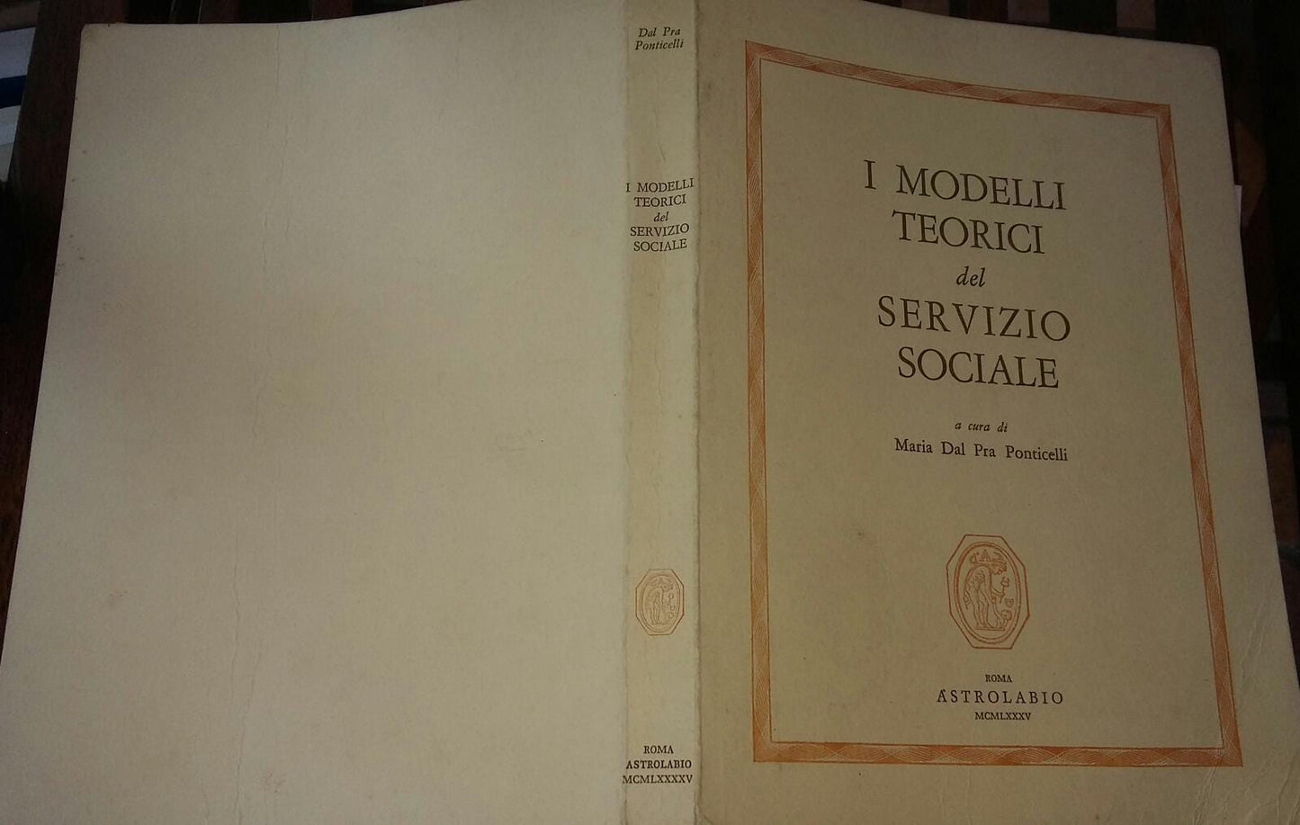 I Modelli teorici del Servizio Sociale - copertina