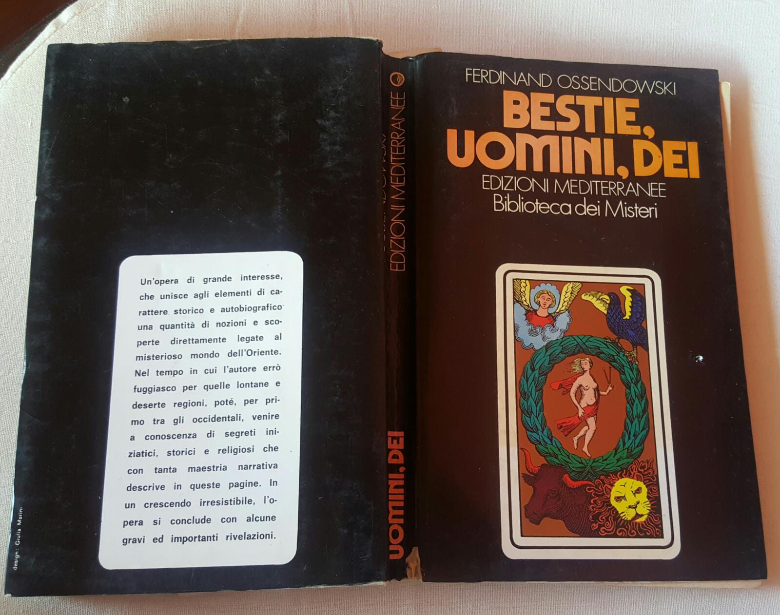 Bestie, uomini, dei - copertina